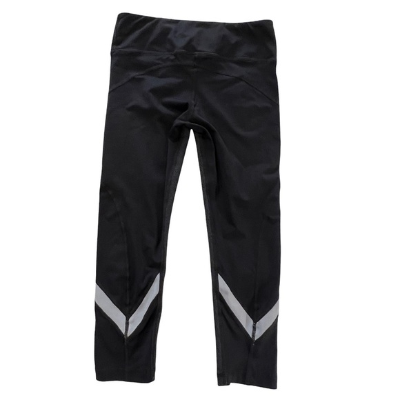 SoulCycle Cropped Leggings with Logo on Leg S athletic biking cycling - Picture 6 of 12